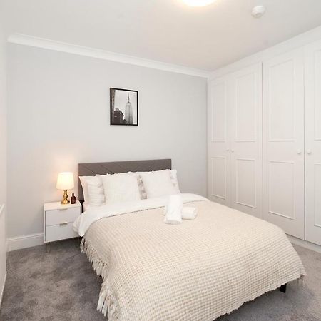 Excellent, Three Bedroom North London Apartment With Free Parking Exterior foto