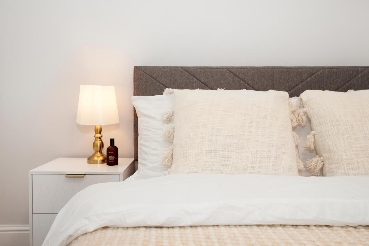 Excellent, Three Bedroom North London Apartment With Free Parking Exterior foto
