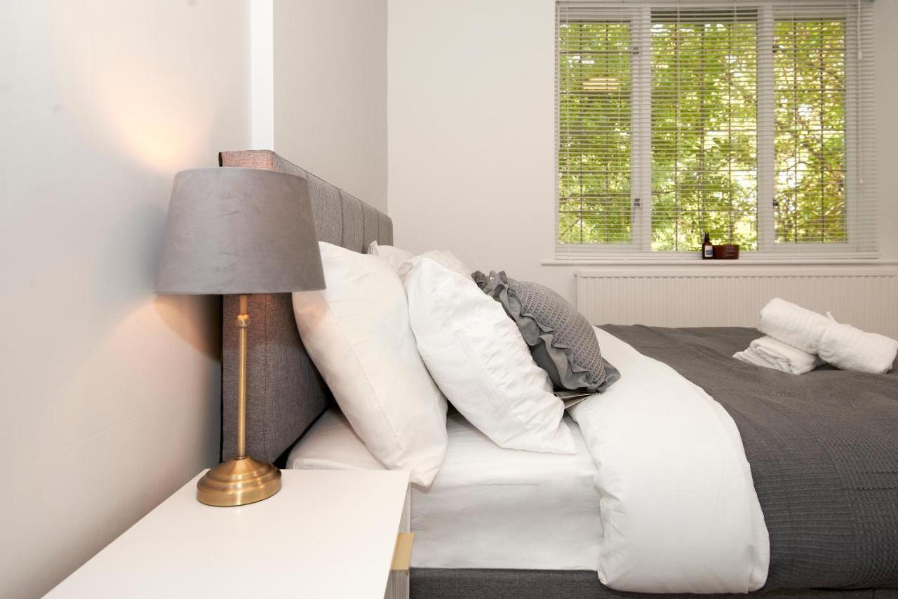 Excellent, Three Bedroom North London Apartment With Free Parking Exterior foto
