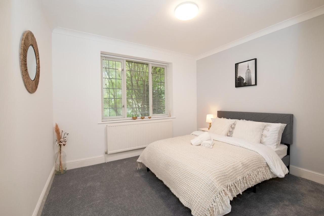 Excellent, Three Bedroom North London Apartment With Free Parking Exterior foto